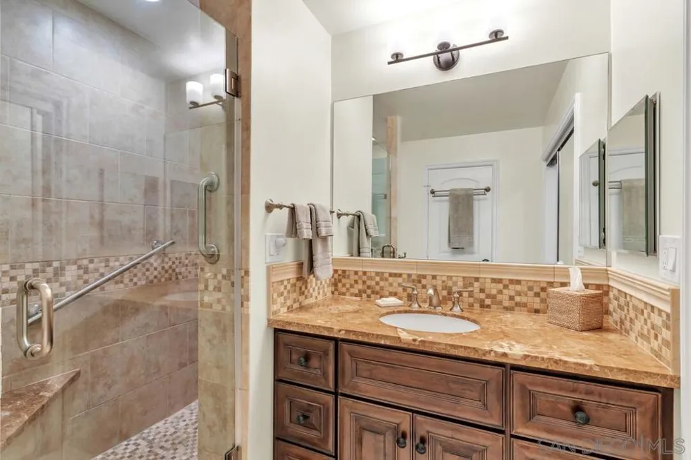 1155 Star Park Circle #1B Coronado, CA 92118