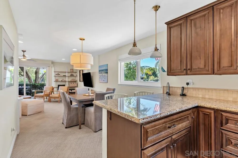 1155 Star Park Circle #1B Coronado, CA 92118
