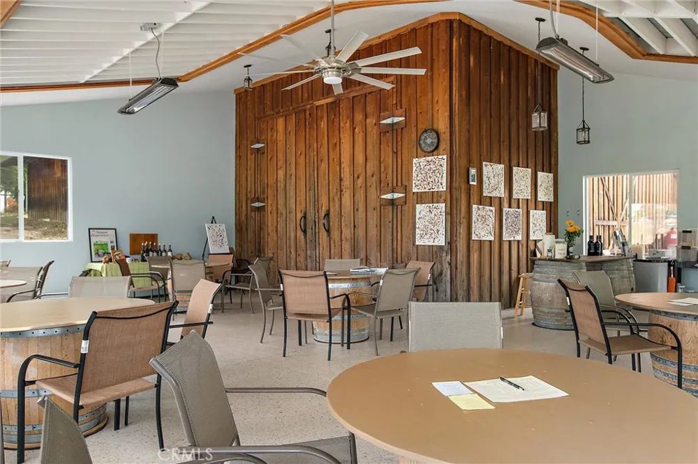 5575 El Pomar Templeton, CA 93465