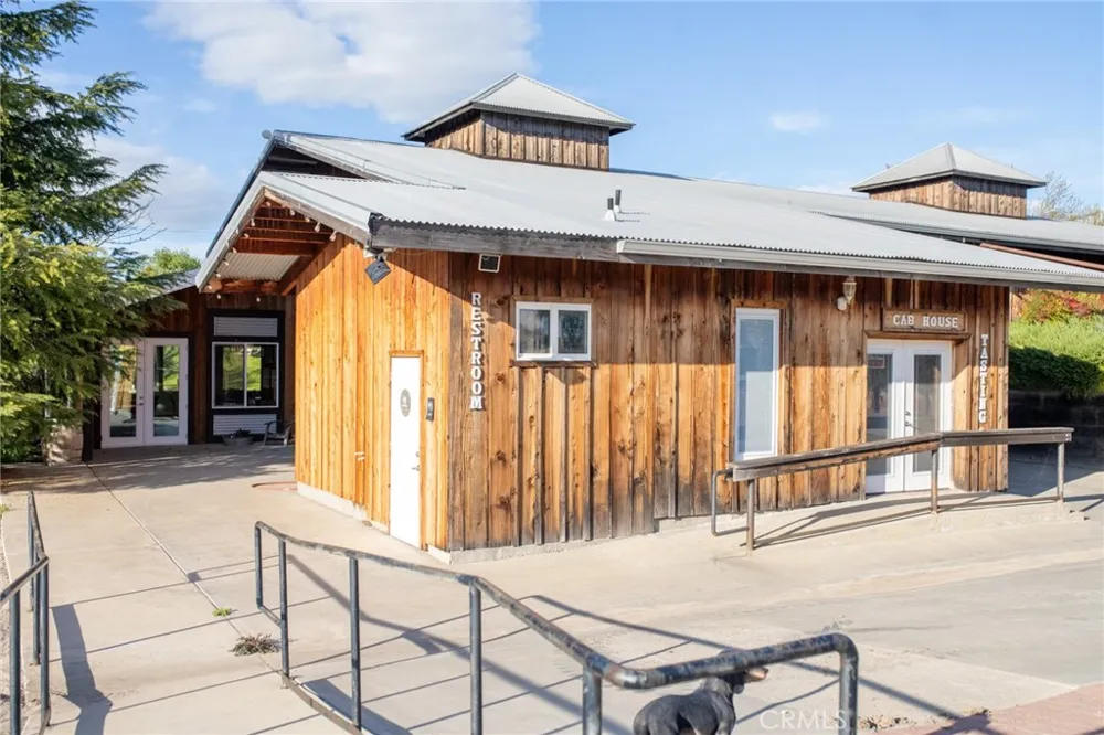 5575 El Pomar Templeton, CA 93465