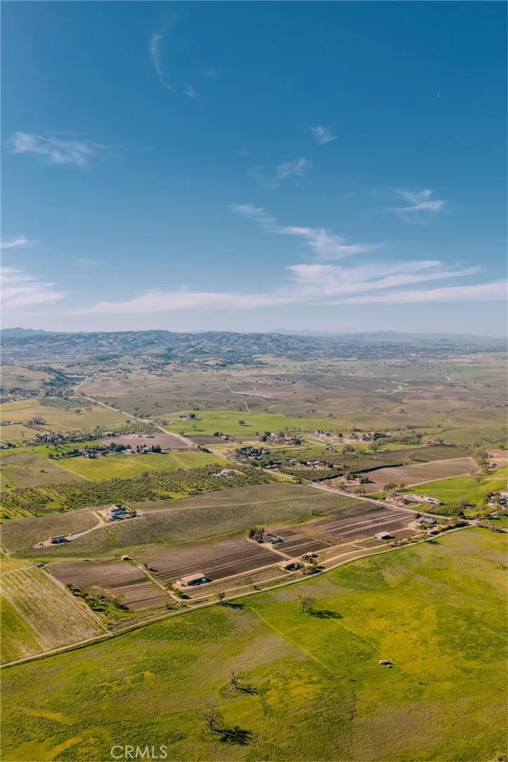 5575 El Pomar Templeton, CA 93465