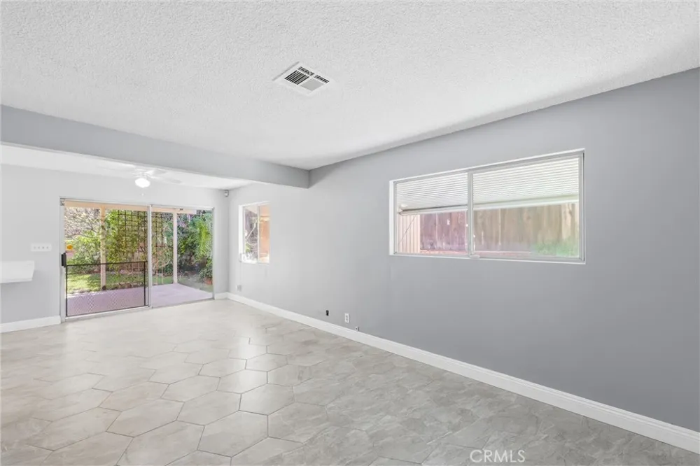24673 Barton Loma Linda, CA 92354