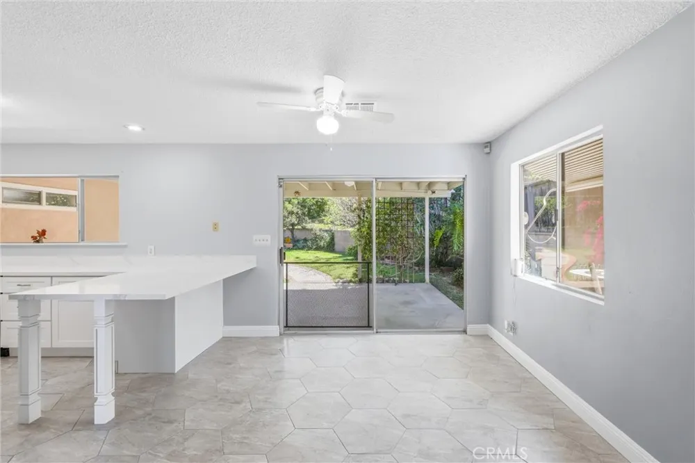 24673 Barton Loma Linda, CA 92354