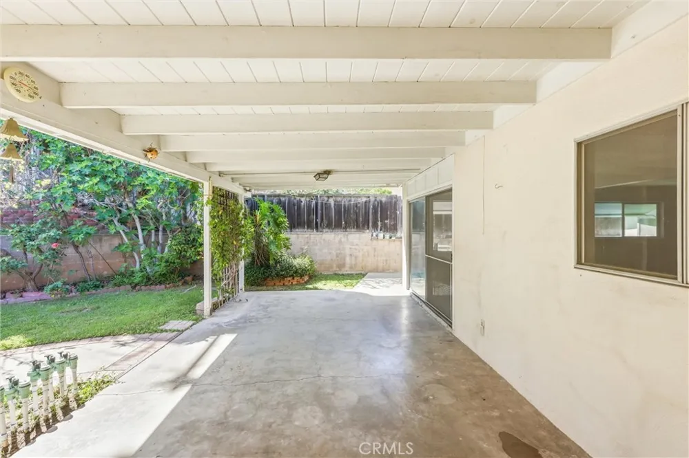 24673 Barton Loma Linda, CA 92354