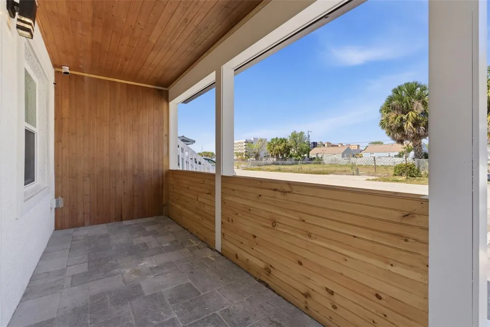 113 145TH AVENUE E #2 Madeira Beach, FL 33708