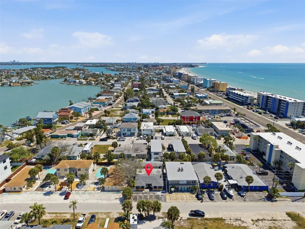 113 145TH AVENUE E #2 Madeira Beach, FL 33708