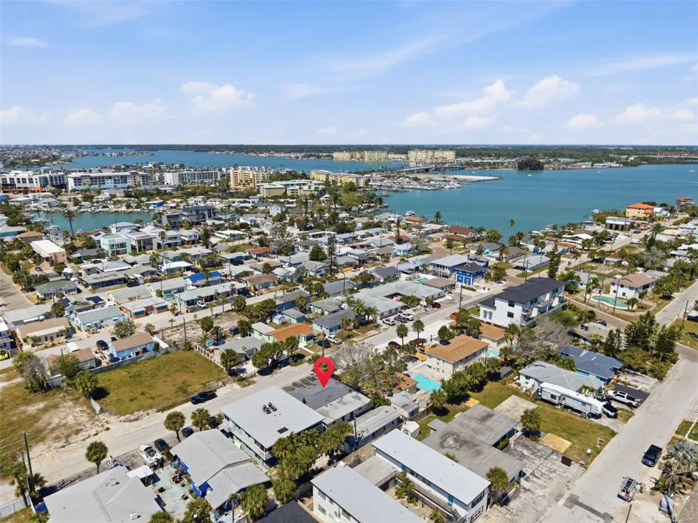 113 145TH AVENUE E #2 Madeira Beach, FL 33708