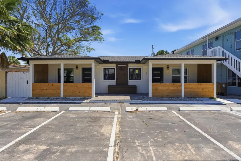 113 145TH AVENUE E #3 Madeira Beach, FL 33708