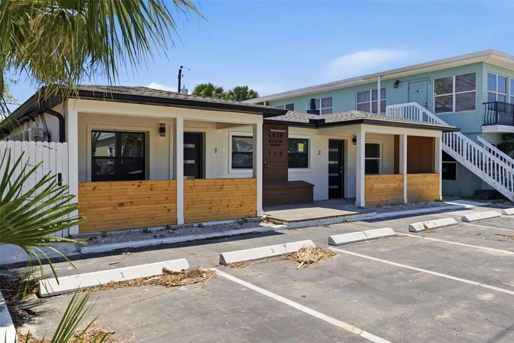 113 145TH AVENUE E #3 Madeira Beach, FL 33708
