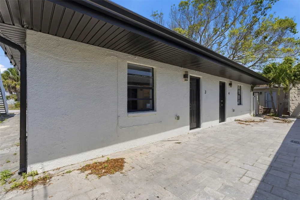113 145TH AVENUE E #3 Madeira Beach, FL 33708