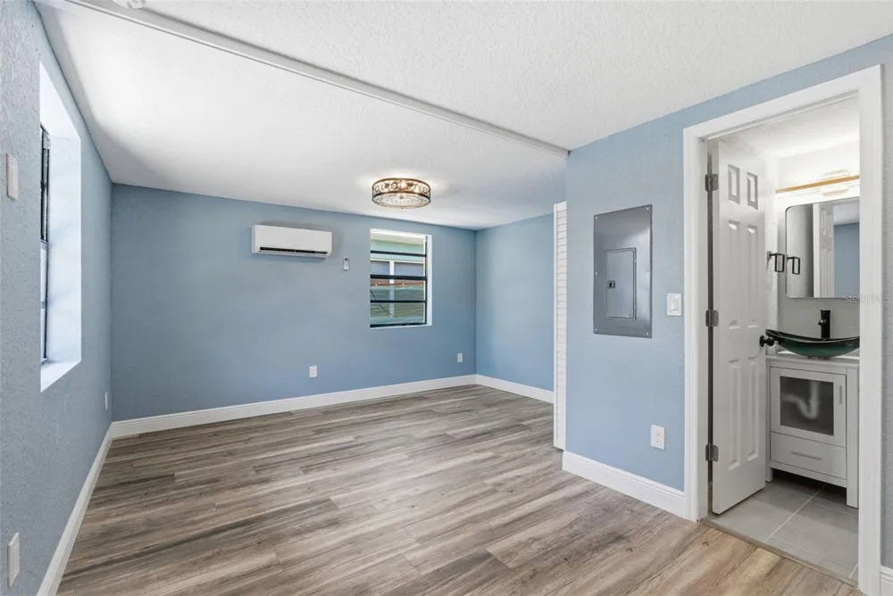 113 145TH AVENUE E #3 Madeira Beach, FL 33708