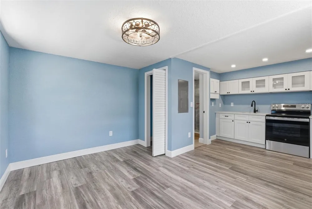 113 145TH AVENUE E #3 Madeira Beach, FL 33708