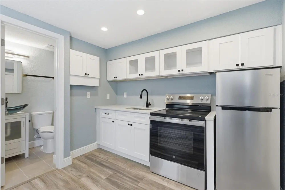 113 145TH AVENUE E #3 Madeira Beach, FL 33708
