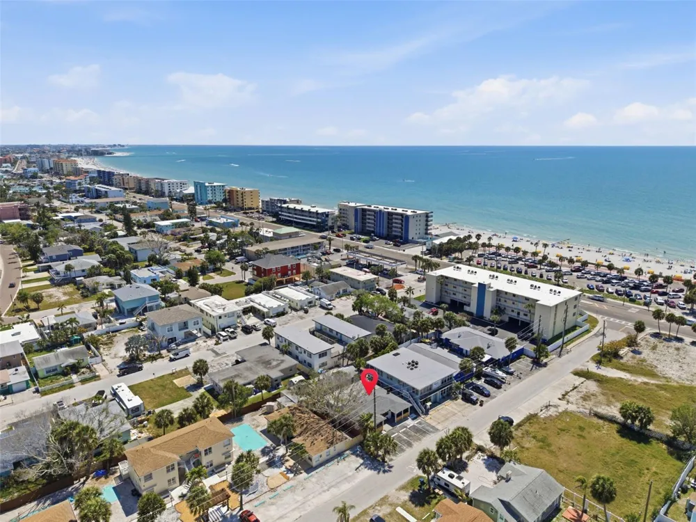 113 145TH AVENUE E #3 Madeira Beach, FL 33708