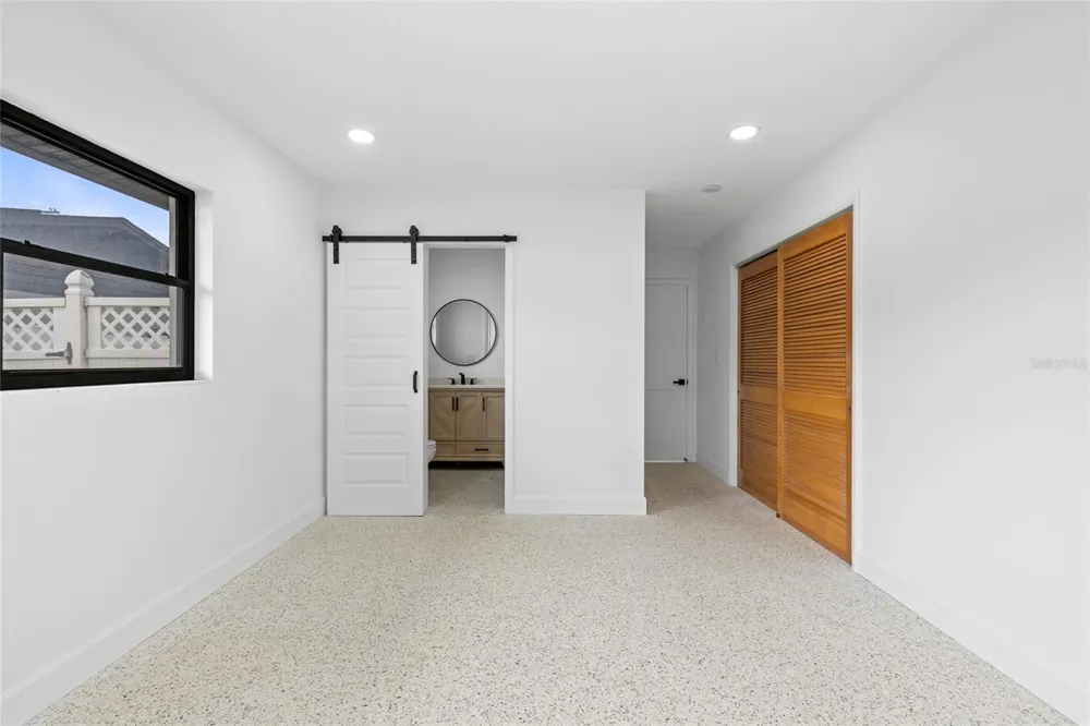 909 MARABON AVENUE Orlando, FL 32806