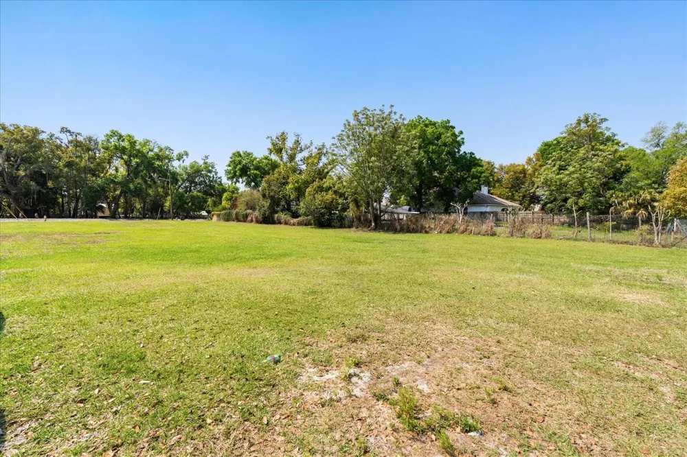 28 REWIS STREET Ocoee, FL 34761