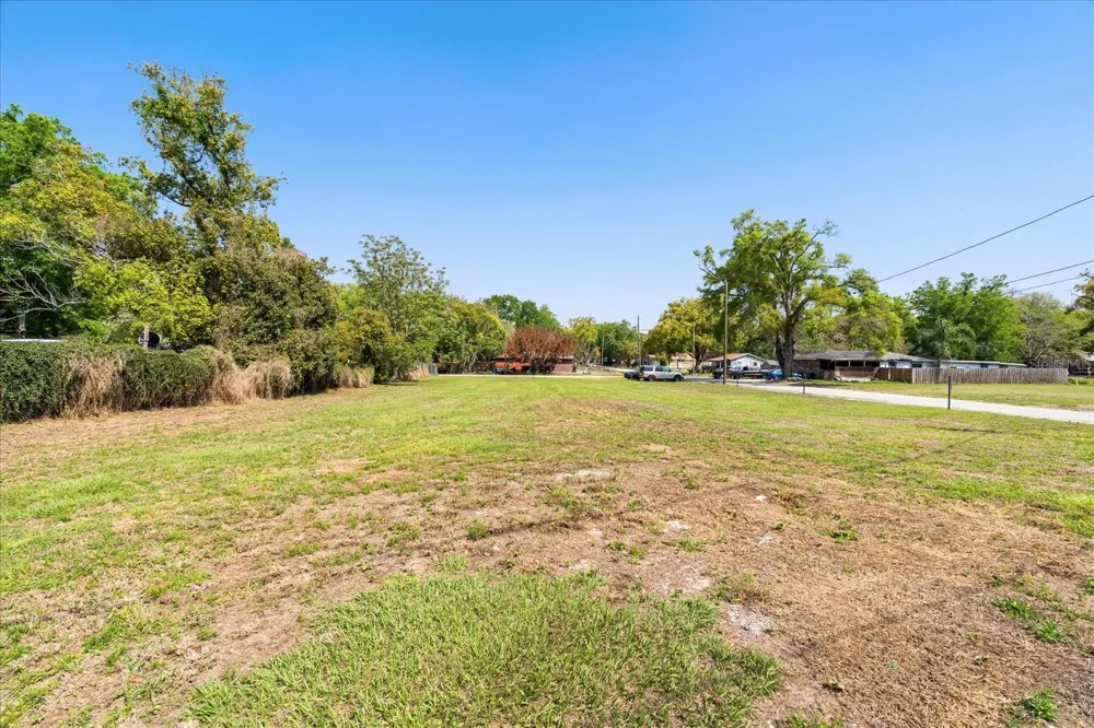 28 REWIS STREET Ocoee, FL 34761