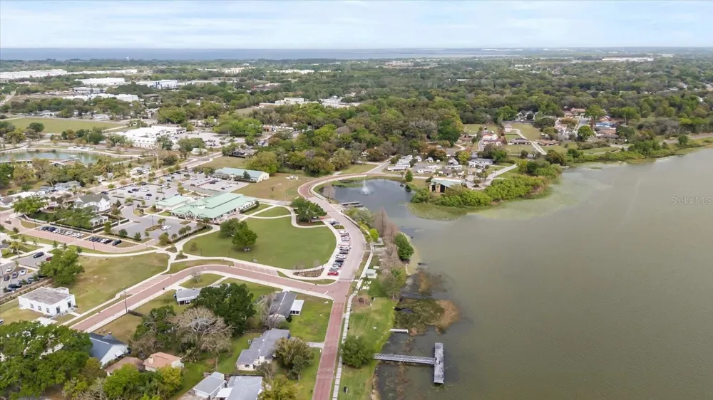 28 REWIS STREET Ocoee, FL 34761