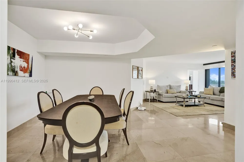 3598 Yacht Club Dr #702 Aventura, FL 33180