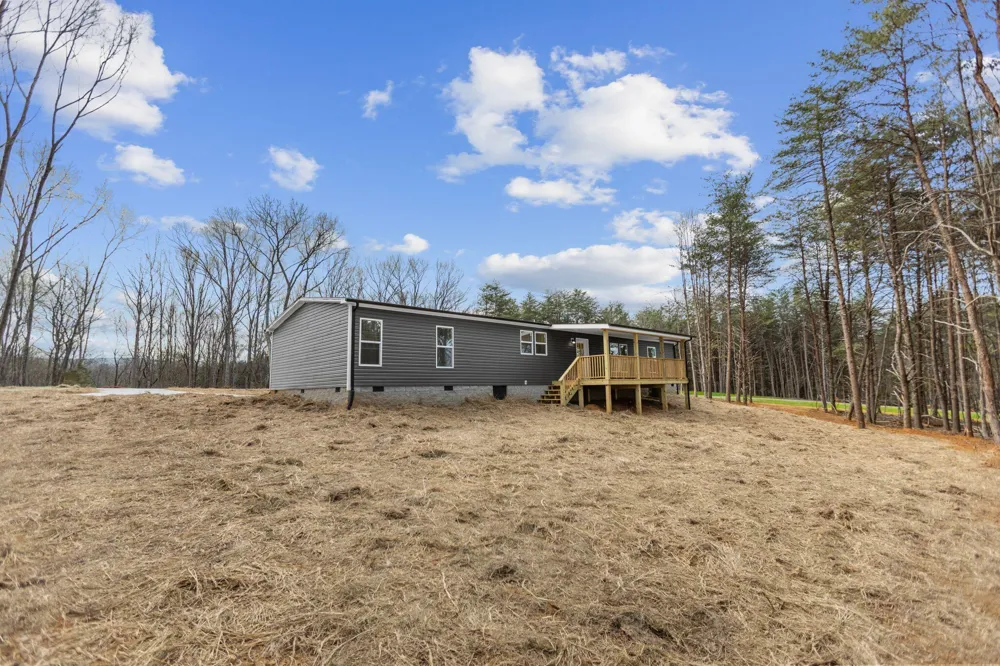569 County Road 784a Etowah, TN 37331