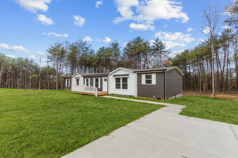 569 County Road 784a Etowah, TN 37331