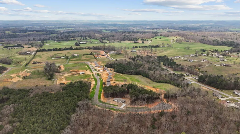569 County Road 784a Etowah, TN 37331