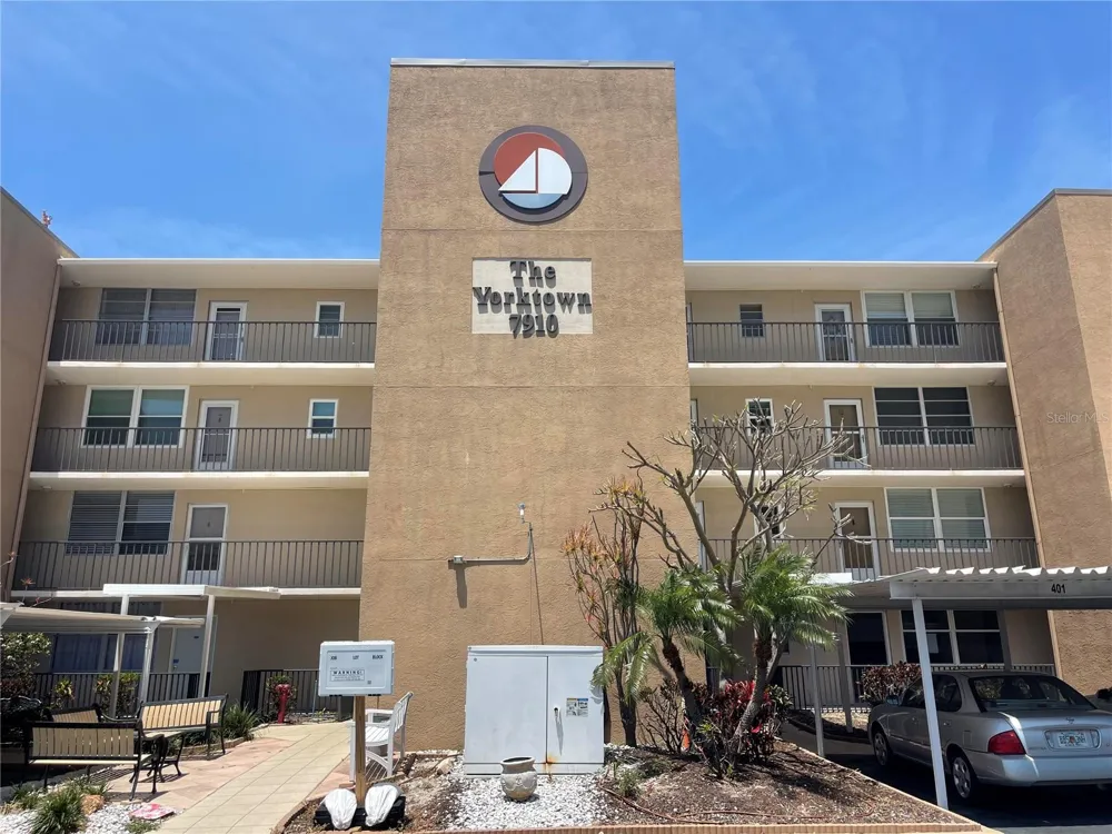 7910 SUN ISLAND DRIVE S #203 South Pasadena, FL 33707