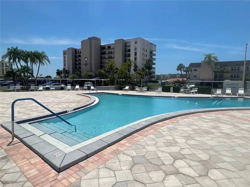 7910 SUN ISLAND DRIVE S #203 South Pasadena, FL 33707
