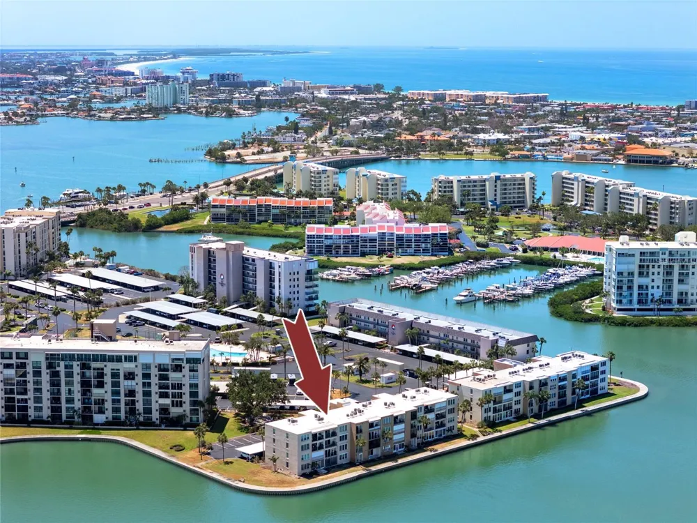 7910 SUN ISLAND DRIVE S #203 South Pasadena, FL 33707