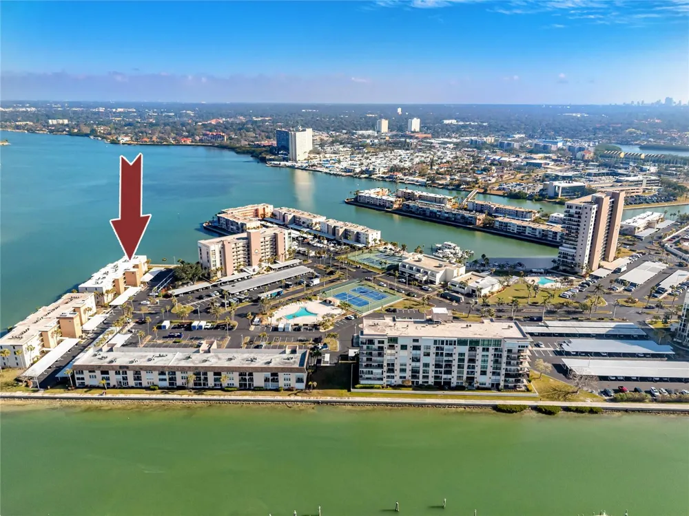 7910 SUN ISLAND DRIVE S #203 South Pasadena, FL 33707