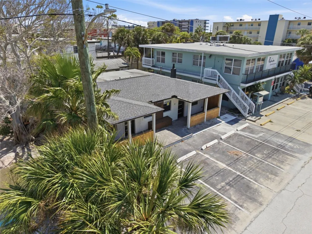 113 145TH AVENUE E #5 Madeira Beach, FL 33708