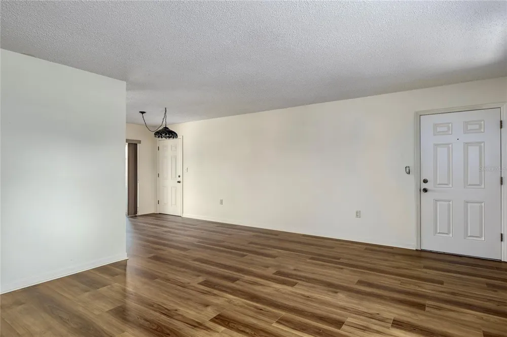 7001 PLACE DE LA PAIX #2A South Pasadena, FL 33707