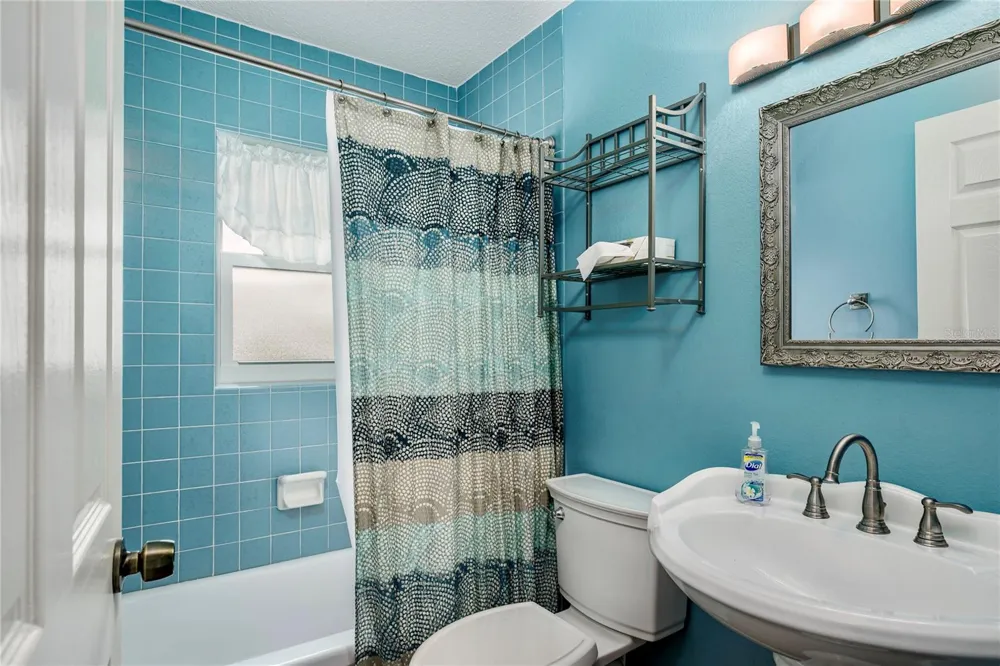 7001 PLACE DE LA PAIX #2A South Pasadena, FL 33707