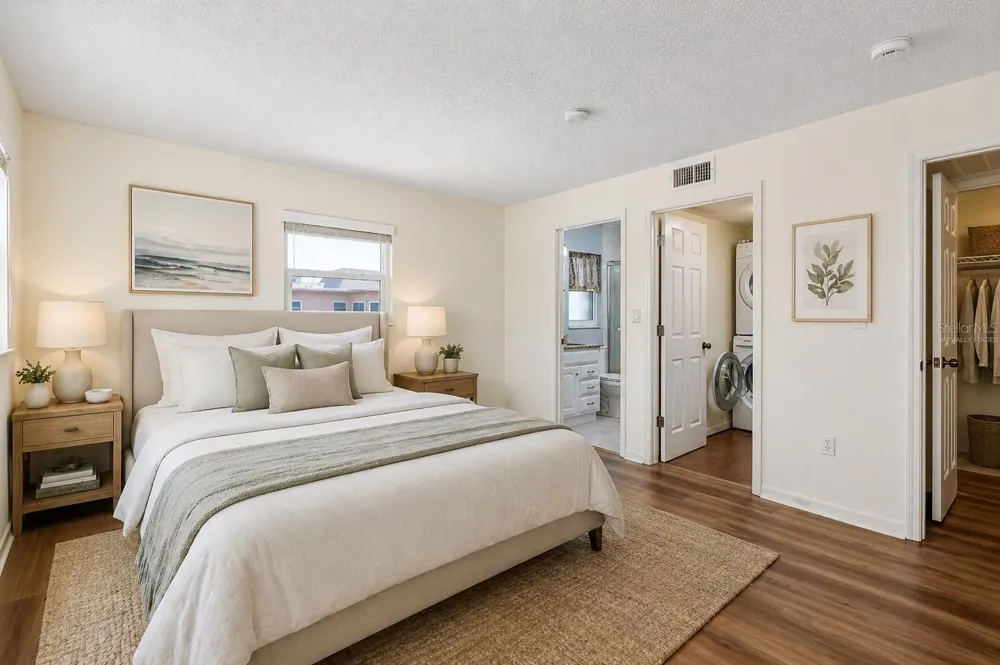 7001 PLACE DE LA PAIX #2A South Pasadena, FL 33707