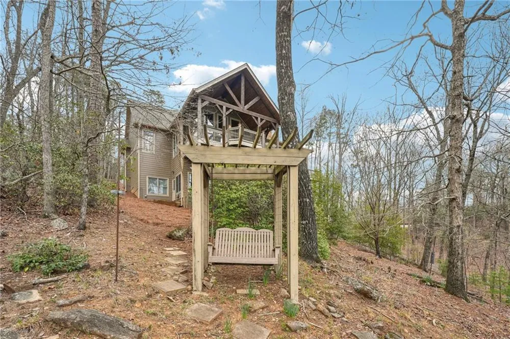 44 Kilmartin Point Big Canoe, GA 30143