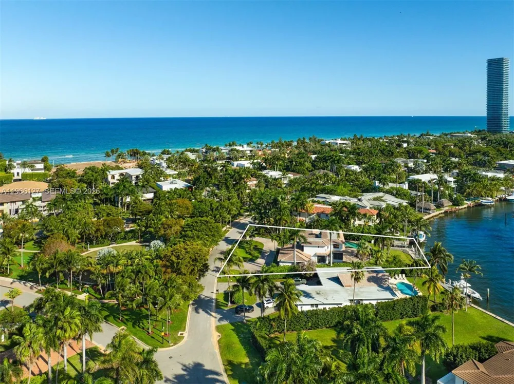 268 S Parkway Golden Beach, FL 33160