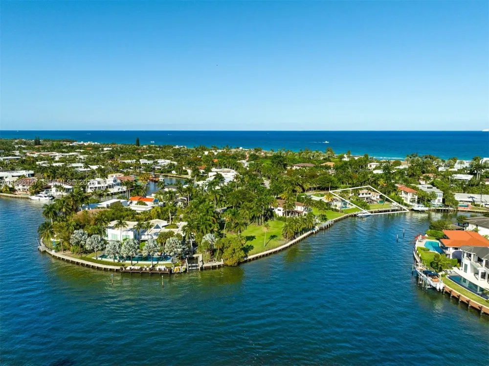 268 S Parkway Golden Beach, FL 33160
