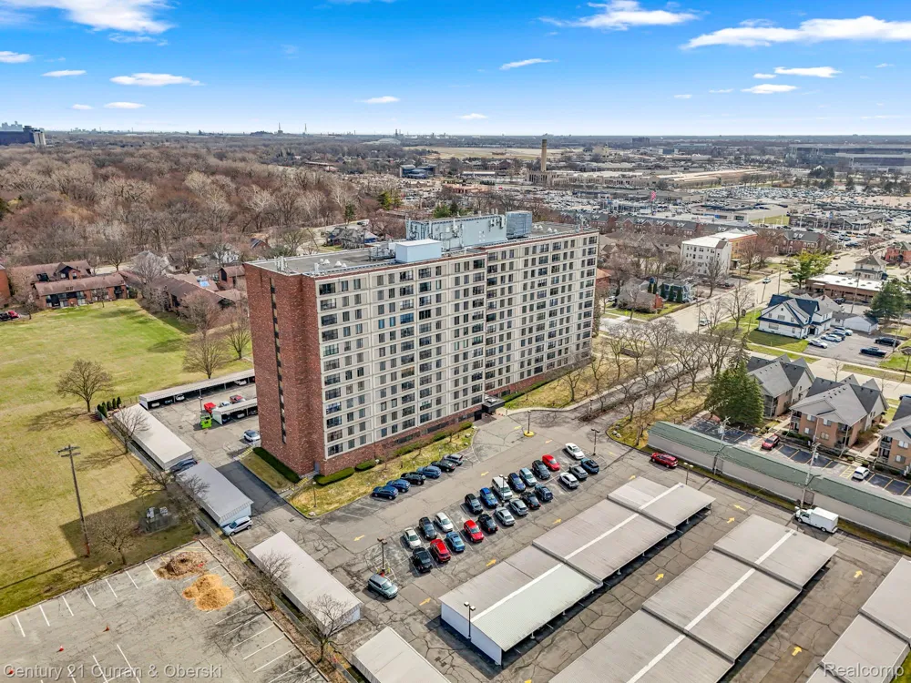 21800 Morley Avenue #618 Dearborn City, MI 48124