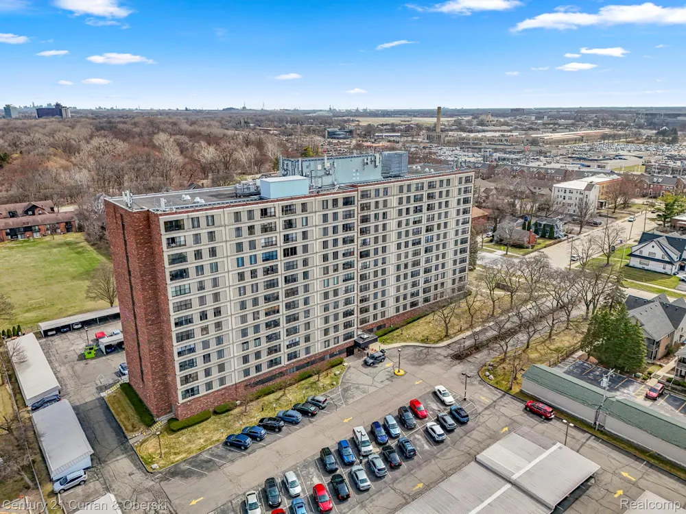21800 Morley Avenue #618 Dearborn City, MI 48124