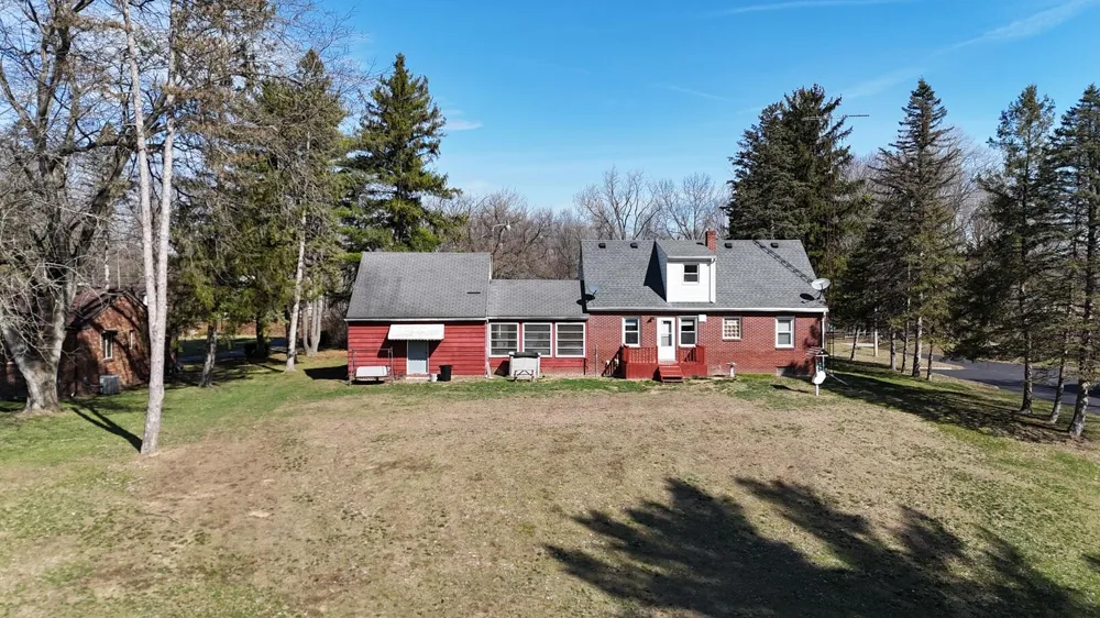 2365 W Temperance Road Bedford Township, MI 48182