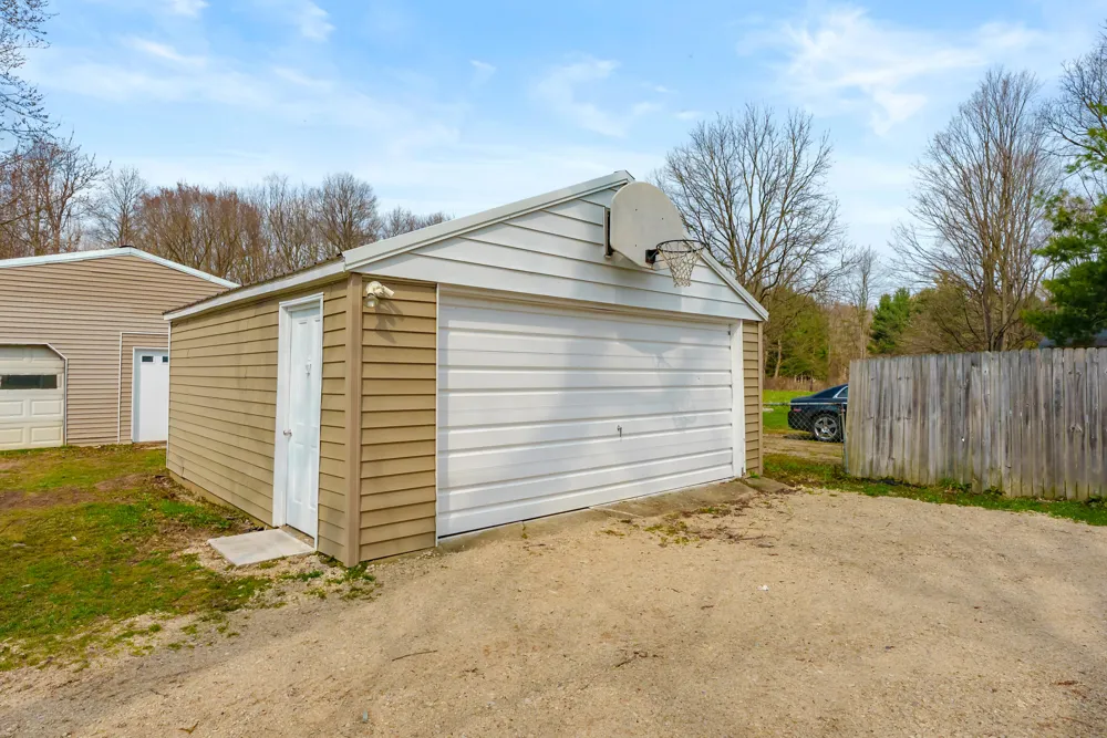 5171 20th Street Cooper Charter Township, MI 49004