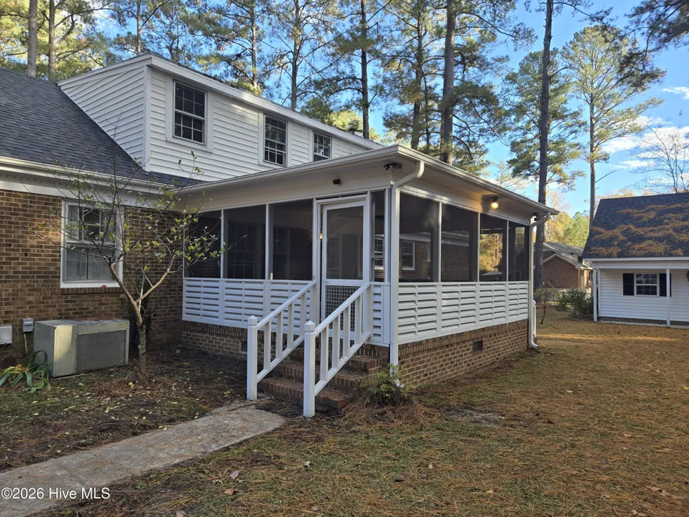 701 S Broad Street Robersonville, NC 27871
