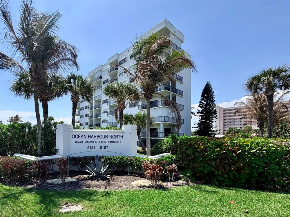 5151 N HIGHWAY A1A #212 Hutchinson Island, FL 34949