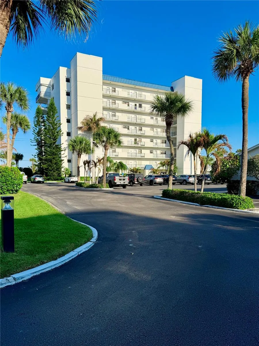 5151 N HIGHWAY A1A #212 Hutchinson Island, FL 34949