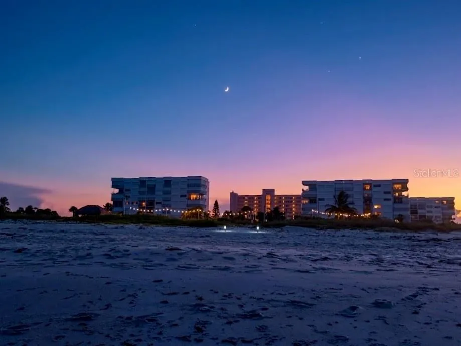 5151 N HIGHWAY A1A #212 Hutchinson Island, FL 34949