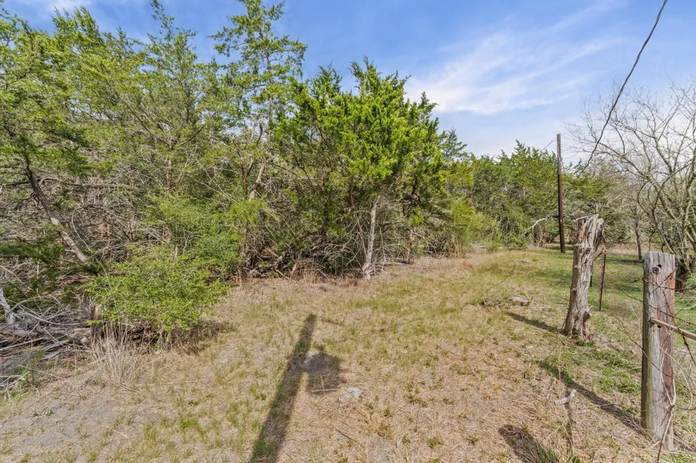 1221 Abel Road New Ulm, TX 78950