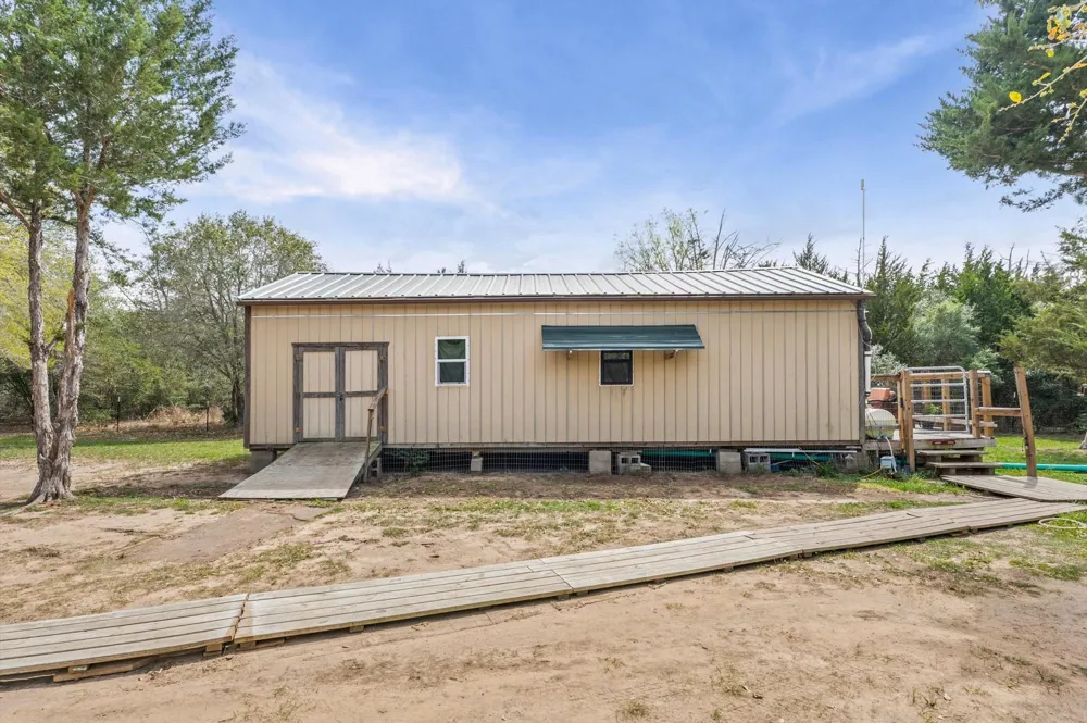 1221 Abel Road New Ulm, TX 78950
