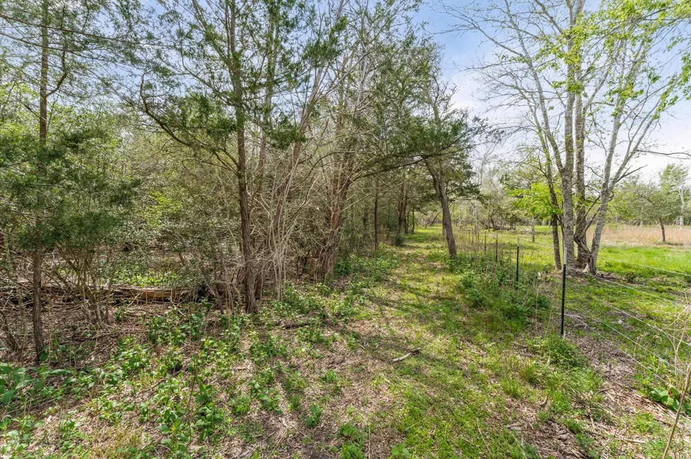 1221 Abel Road New Ulm, TX 78950