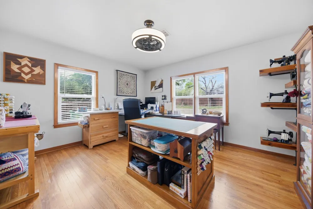 1607 S Chappell Hill Street Brenham, TX 77833