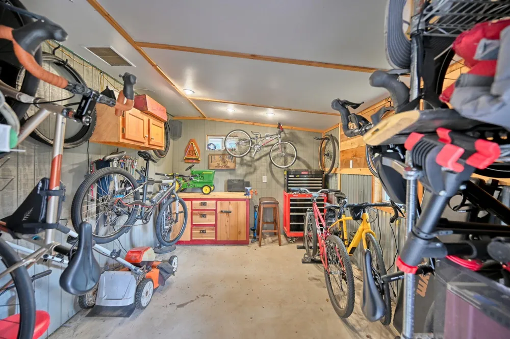 1607 S Chappell Hill Street Brenham, TX 77833